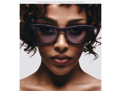 Offrez à la fois un appareil photo, des écouteurs et des lunettes