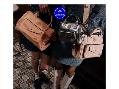 Les mains en l'air {{ lastname }}