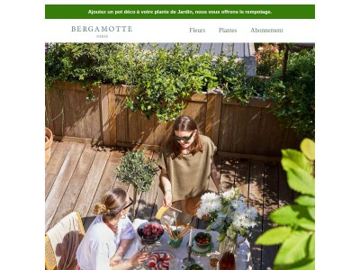 {{ lastname }} ! On sait comment faire voyager vos proches… 🦀