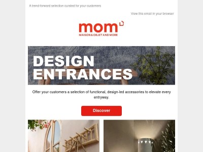 Decorative objects for a stylish entrance hall